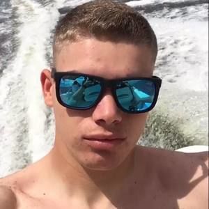 Meet your Posher, Justin